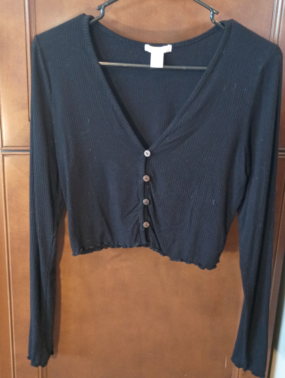 Bozzolo Black Ribbed Cropped Cardigan